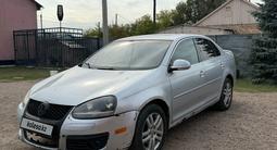 Volkswagen Jetta 2005 года за 1 450 000 тг. в Астана
