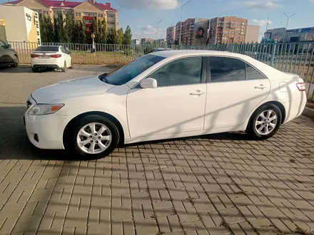 Toyota Camry 2010 года за 6 500 000 тг. в Актобе – фото 2