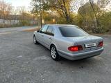 Mercedes-Benz E 200 1998 годаүшін3 600 000 тг. в Караганда – фото 5