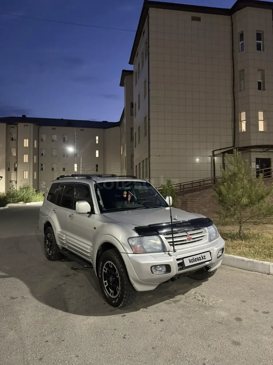Mitsubishi Pajero, 2001