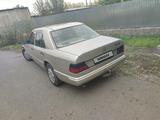 Mercedes-Benz E 230 1991 года за 1 550 000 тг. в Тараз