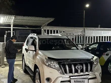 Toyota Land Cruiser Prado 2013 года за 16 000 000 тг. в Актобе – фото 4