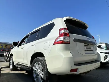 Toyota Land Cruiser Prado 2013 года за 16 000 000 тг. в Актобе – фото 8