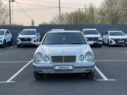 Mercedes-Benz E 230 1996 года за 3 400 000 тг. в Шымкент – фото 4
