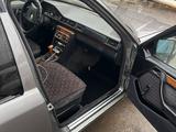 Mercedes-Benz E 230 1992 года за 1 800 000 тг. в Костанай – фото 5