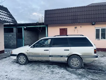 Volkswagen Passat 1991 года за 1 300 000 тг. в Тараз – фото 2