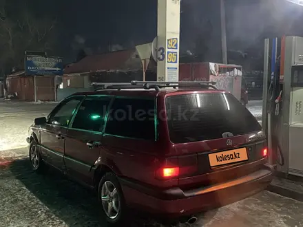 Volkswagen Passat 1991 года за 1 900 000 тг. в Есик – фото 5