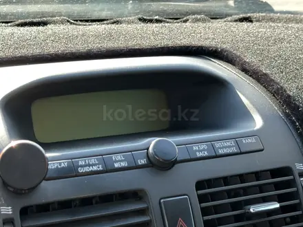 Toyota Avensis 2003 года за 3 300 000 тг. в Караганда – фото 18