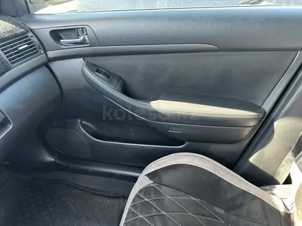 Toyota Avensis 2003 года за 3 300 000 тг. в Караганда – фото 21