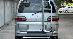 Mitsubishi Delica 2005 годаfor7 500 000 тг. в Алматы – фото 2