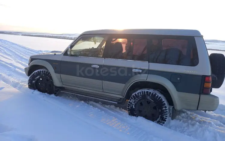 Mitsubishi Pajero 1995 годаүшін2 800 000 тг. в Усть-Каменогорск