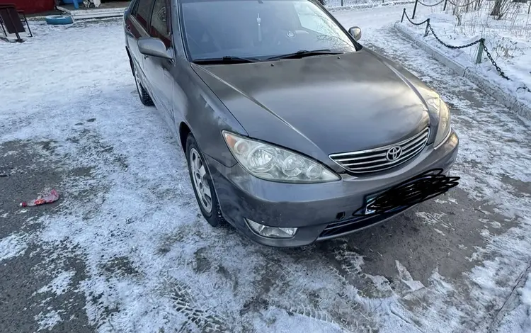 Toyota Camry 2004 годаүшін4 500 000 тг. в Семей