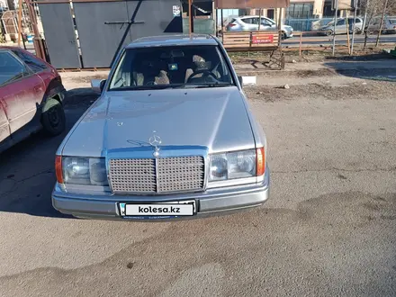 Mercedes-Benz E 230 1990 года за 1 200 000 тг. в Туркестан – фото 6