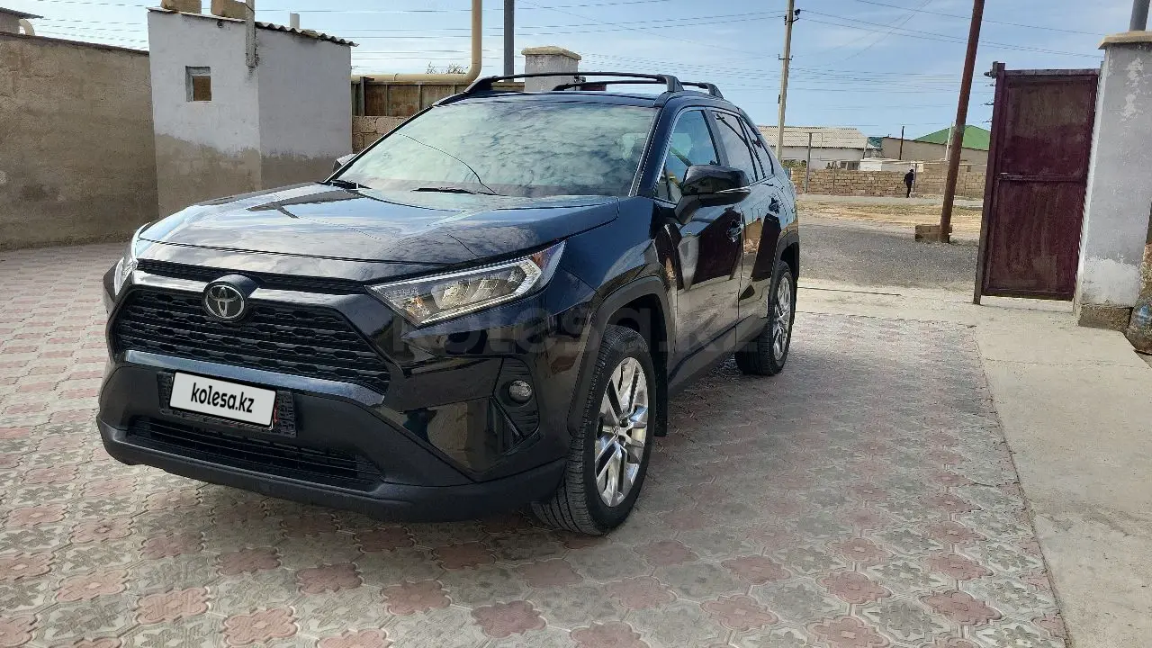 Toyota RAV4, 2021