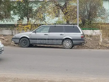 Volkswagen Passat 1989 года за 950 000 тг. в Алматы