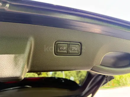 Kia Carnival 2023 года за 19 200 000 тг. в Алматы – фото 18