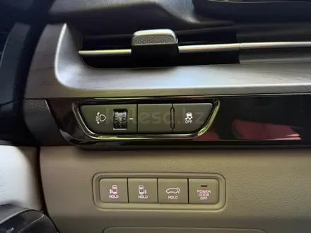 Kia Carnival 2023 года за 19 200 000 тг. в Алматы – фото 25