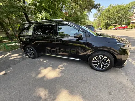 Kia Carnival 2023 года за 19 200 000 тг. в Алматы – фото 5