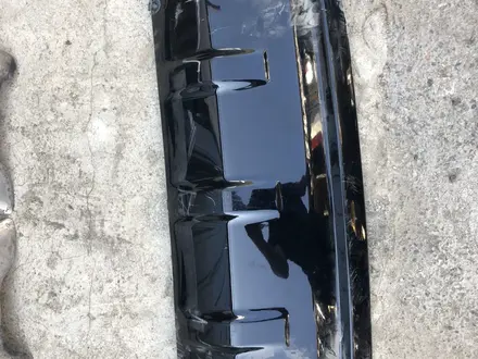 Накладка заднего бампера Range Rover Sport L494 17-22 за 10 000 тг. в Алматы