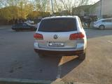 Volkswagen Touareg 2003 года за 4 600 000 тг. в Астана – фото 4