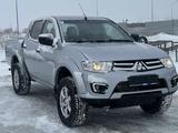 Mitsubishi L200 2014 годаүшін6 390 000 тг. в Астана – фото 2