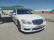 Mercedes-Benz S-Class, 2007