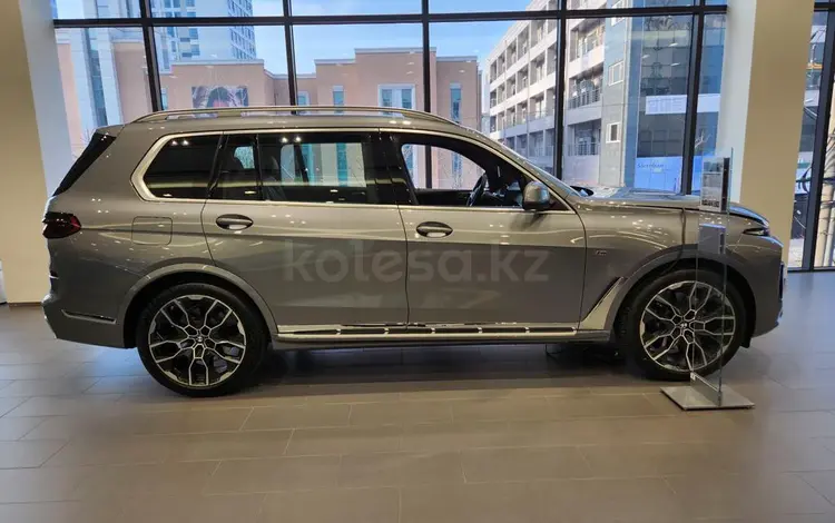 BMW X7 2022 годаfor68 000 000 тг. в Атырау