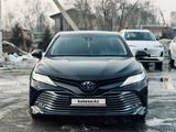 Toyota Camry 2020 года за 14 000 000 тг. в Алматы – фото 4