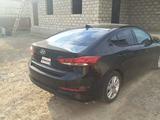 Hyundai Elantra 2017 года за 5 000 000 тг. в Атырау – фото 2