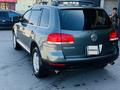 Volkswagen Touareg 2004 годаfor7 500 000 тг. в Тараз – фото 3