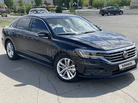 Volkswagen Passat 2020 года за 11 900 000 тг. в Уральск