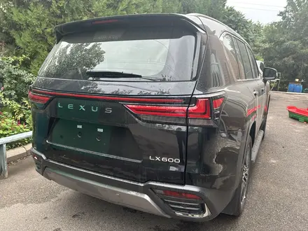 Lexus LX 600 2024 года за 83 100 000 тг. в Алматы – фото 4