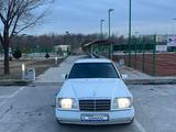 Mercedes-Benz E 220 1994 года за 3 700 000 тг. в Шымкент – фото 3