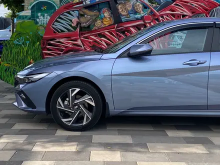 Hyundai Elantra Elegance 2025 года за 8 700 000 тг. в Алматы – фото 6