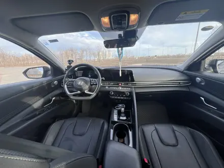 Hyundai Elantra 2023 года за 7 499 000 тг. в Актобе – фото 3