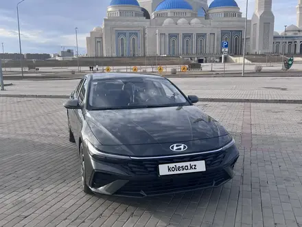 Hyundai Elantra 2023 года за 7 499 000 тг. в Актобе