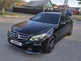 Mercedes-Benz E 200 2013 годаүшін10 100 000 тг. в Костанай – фото 2