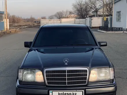 Mercedes-Benz E 220 1994 года за 3 500 000 тг. в Кызылорда – фото 5