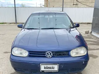 Volkswagen Golf, 2000