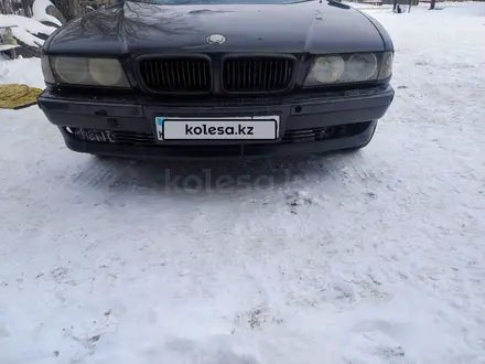 BMW 735 1998 года за 3 500 000 тг. в Жезказган