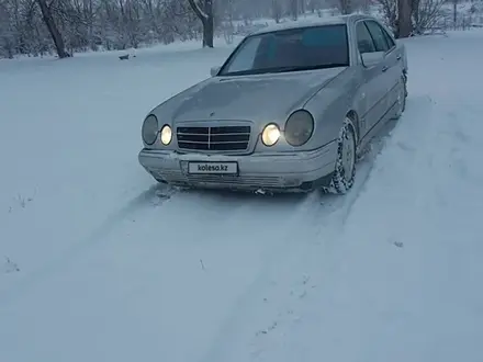 Mercedes-Benz E 280 1996 года за 2 450 000 тг. в Астана – фото 5
