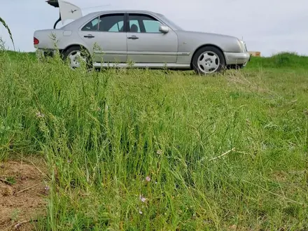 Mercedes-Benz E 280 1996 года за 2 450 000 тг. в Астана – фото 7