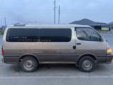 Toyota Hiace 1995 года за 1 800 000 тг. в Астана – фото 2