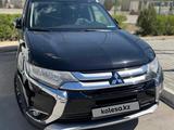 Mitsubishi Outlander 2015 года за 11 100 000 тг. в Актау – фото 2