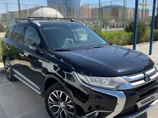 Mitsubishi Outlander, 2015