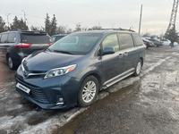 Toyota Sienna 2016 годаүшін15 000 000 тг. в Астана