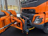Volvo  КДМ на базе VOLVO FM 4*4 2025 года в Алматы – фото 5