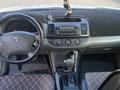 Toyota Camry 2005 года за 3 900 000 тг. в Актау – фото 12