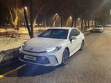 Toyota Camry 2024 годаүшін21 690 000 тг. в Алматы – фото 3