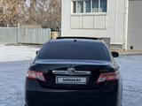 Toyota Camry 2010 года за 5 650 000 тг. в Уральск – фото 3